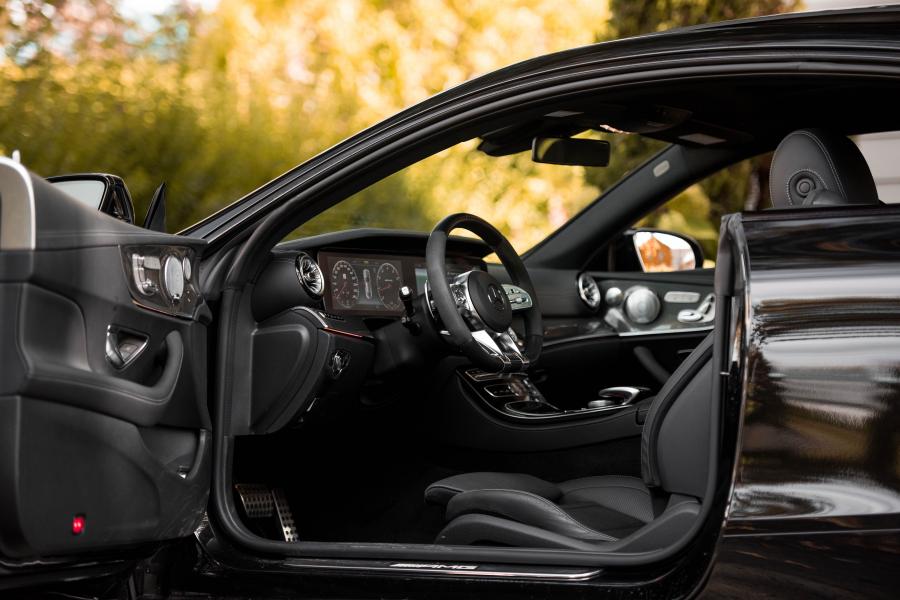 Интерьер Mercedes-AMG E53 4Matic+ Coupe (C238) 2018 года  (NA) (фото 39 из 42)
